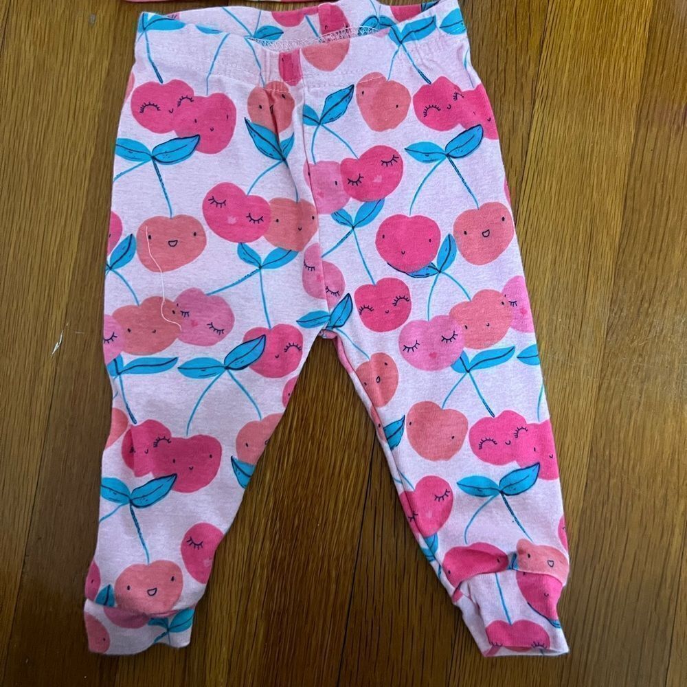 PJ set - Picture 2 of 3
